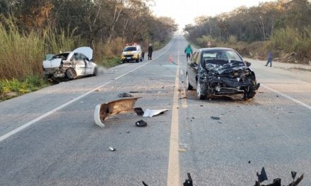 Colisão entre carros deixa uma vítima fatal e cinco feridos na BR-494