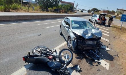 Motorista na contramão provoca acidente entre três veículos em Itaúna