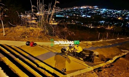 Mulher fica gravemente ferida em acidente com motocicleta em Campos Altos