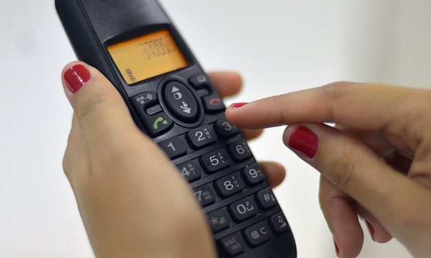 Procon: ligação para que aposentados façam a prova de vida de INSS é golpe
