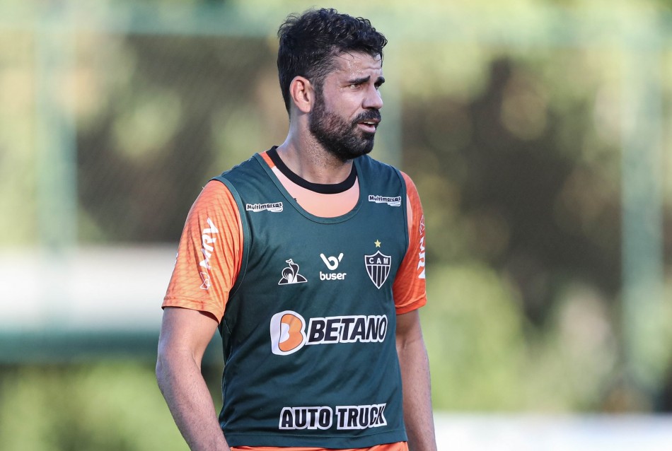 Fim da novela: Galo rescinde contrato com atacante Diego Costa