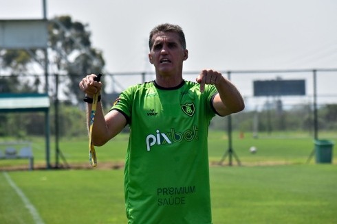 Mancini lamenta partida do Coelho, mas valoriza classificação para a Sul-Americana