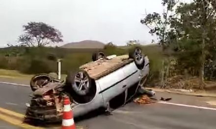 Seis pessoas ficam feridas após acidente próximo ao pedágio de Piumhi