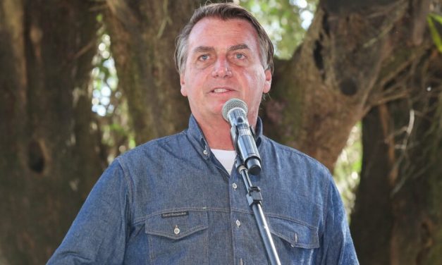 Supremo determina que Bolsonaro preste depoimento neste mês sobre vazamento de dados