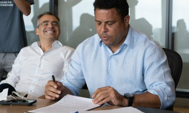 Ronaldo testa positivo para Covid-19 e desfalca o aniversário do Cruzeiro