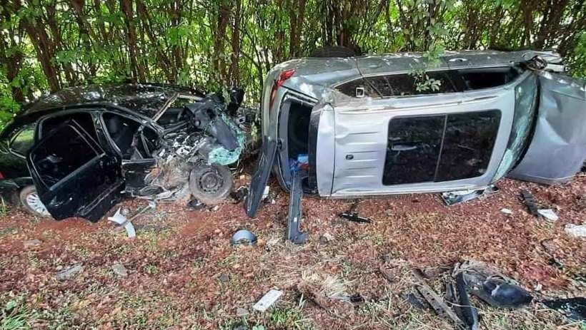Uma pessoa morre e quatro da mesma família ficam feridas após acidente em Minas