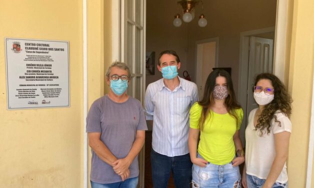 Casa do Engenheiro recebe visita de antigo morador