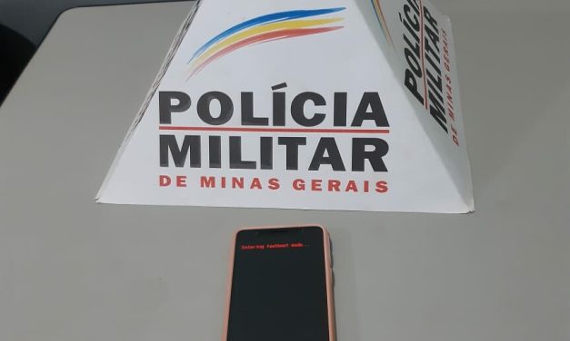 Mulher é detida por suspeita de furto de celular em Itapecerica
