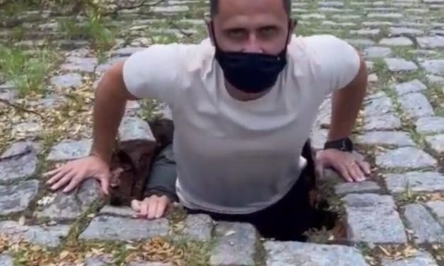 Prefeito de Divinópolis grava vídeo dentro de buraco feito pela Copasa e afirma que vai até a última instância pra retirar a companhia da cidade