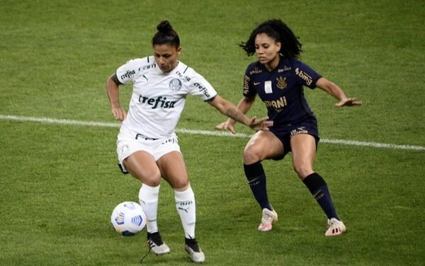 Globo fecha acordo para transmitir principais torneios de futebol feminino do Brasil