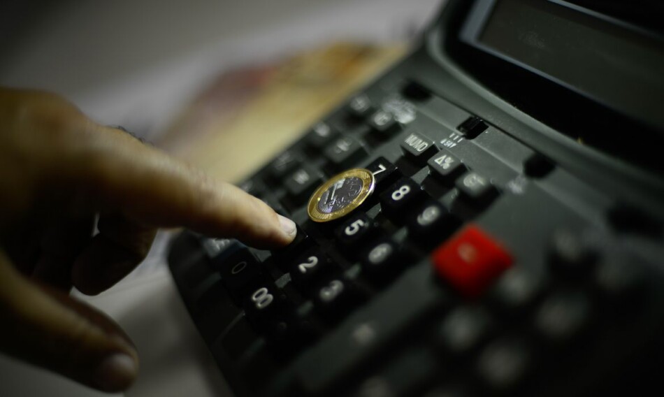 Arrecadação de impostos alcança R$ 172,8 bi em agosto, 2º maior resultado para o mês em 28 anos