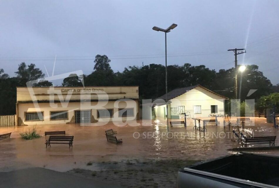 Grupo promove campanha para arrecadar doações aos atingidos pela chuva em Tapiraí