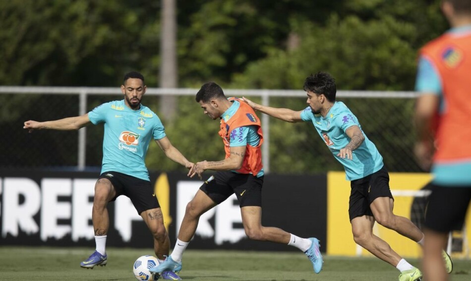 Brasil recebe Paraguai no Mineirão pelas Eliminatórias da Copa e Tite vai mudar o time