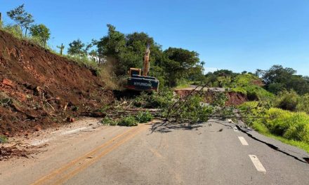 Servidores do DEER/MG entram em greve após falta de acordo com o governo