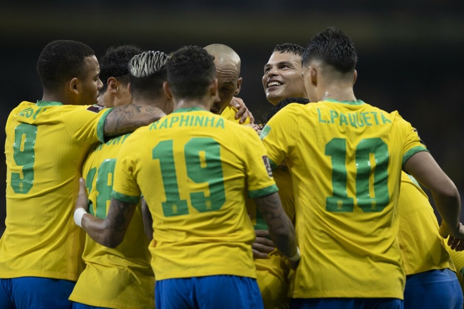 Em noite de experiências, Brasil goleia o Paraguai nas Eliminatórias
