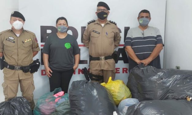 Polícia Militar arrecada mais de 2200 peças de vestuário em Formiga