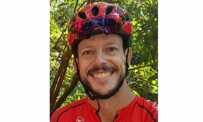 Ciclista profissional morre ao bater de frente com caminhão em Minas