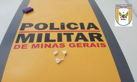 Homem é detido com papelotes de cocaína na MG-050