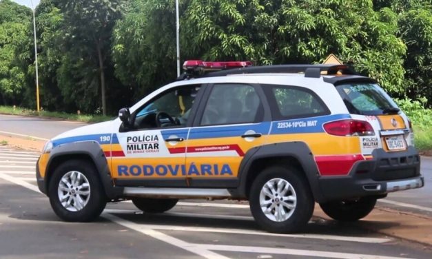 Rapaz é preso após ser flagrado com CNH falsa na BR-354, em Iguatama