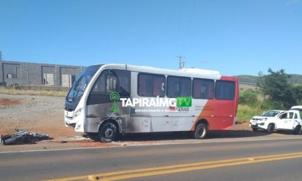 Dois veículos de Prefeituras e uma motocicleta se envolvem em acidente na MG-050