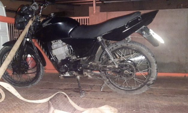 Motocicleta furtada é recuperada pela Polícia Militar em Formiga