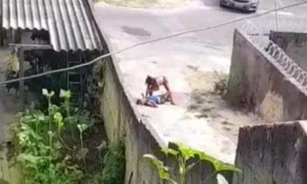 Mulher é presa suspeita de matar a madrasta por causa de um pacote de arroz