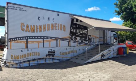 Cinema itinerante para caminhoneiros na MG-050, em Divinópolis e Carmo do Cajuru, ocorre na próxima semana