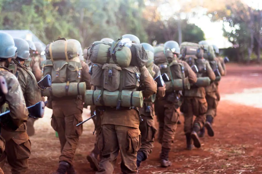Parlamentares apuram compra de próteses penianas pelo Exército