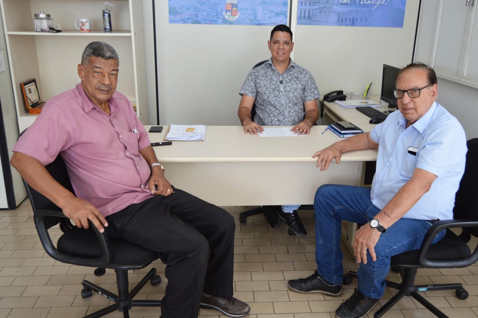 Pastor presidente da Igreja Assembleia de Deus visita a Câmara