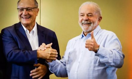 PSB oficializa Geraldo Alckmin como vice da chapa de Lula