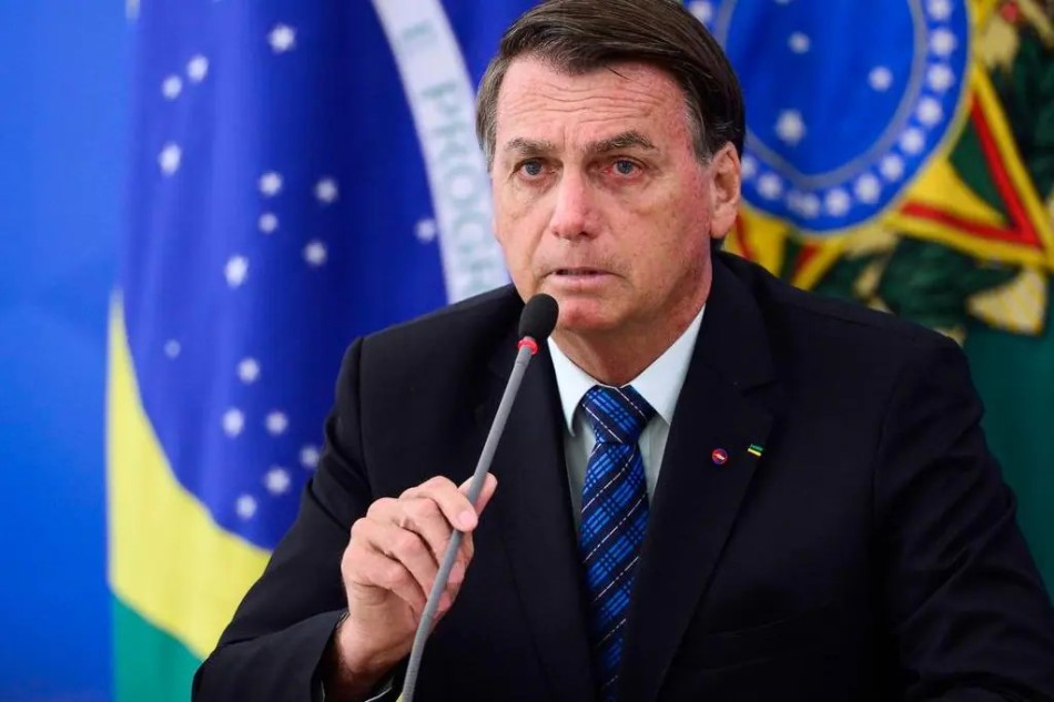 Bolsonaro nega imposto em compra por aplicativos estrangeiros