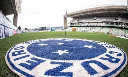 Cruzeiro pode perder até dez mandos de campo por invasão de torcedores no gramado