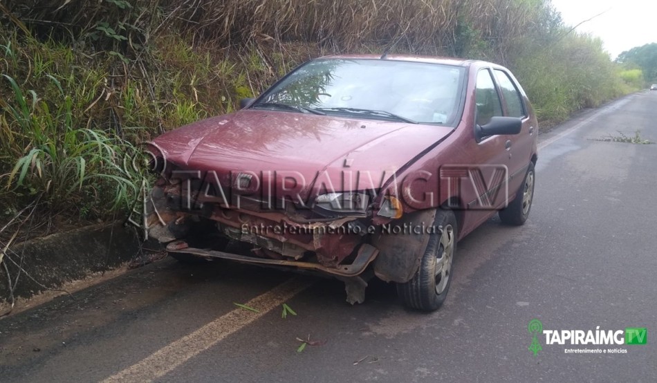 Buraco na pista provoca acidente e deixa jovem ferida na LMG-891 em Córrego Danta