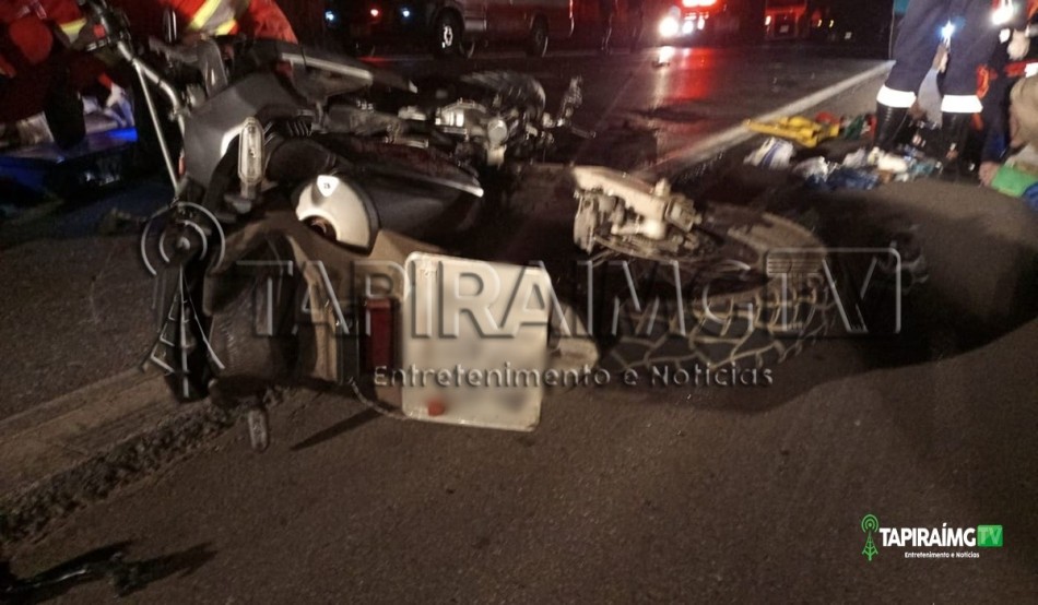 Colisão entre motocicleta e caminhão deixa dois feridos na BR-262