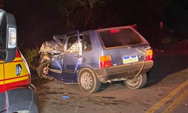 Homem morre após bater carro de frente com outro veículo ao tentar ultrapassagem na MG-383
