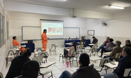 Colaboradores do Unifor-MG participam de treinamento de brigadista