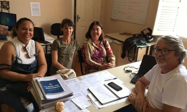 Associações apresentam ideia para realização de Feira Hippie em Formiga