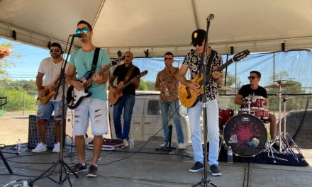 Musicando é realizado na Praia Popular em comemoração ao Dia do Trabalhador