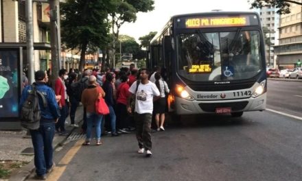 Com novo aumento do diesel, ônibus podem racionar combustível e rodar só em horários de pico