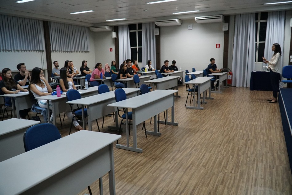 Unifor-MG sedia palestra sobre avaliação psicológica em processos seletivos