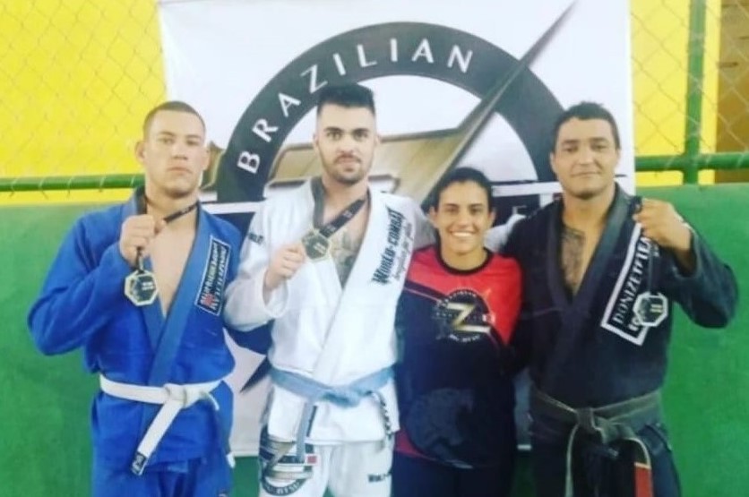 Atletas da equipe Pantera Negra obtém bons resultados em campeonato de jiu-jitsu