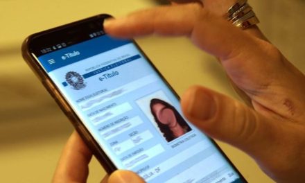 Regularização de título eleitoral leva TSE a suspender outros serviços
