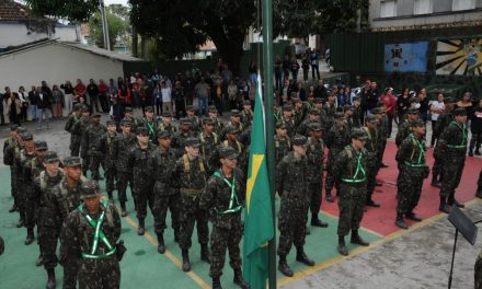 Atiradores do TG recebem a Boina Verde Oliva