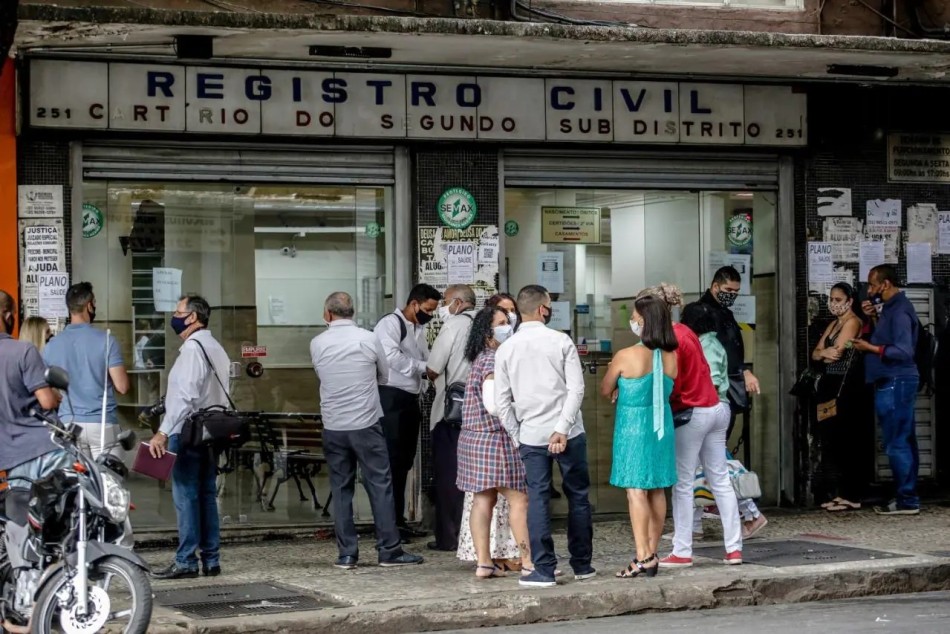 Deputados e senadores aprovam MP que obriga cartórios a oferecer serviços online