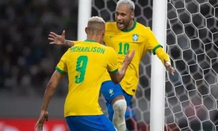 Com gol de Neymar, Brasil vence Japão e chega à quinta vitória seguida