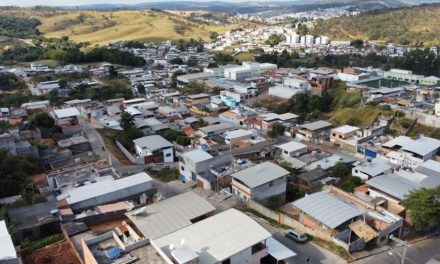 Moradores do bairro São Luiz receberão escrituras de imóveis nesta segunda-feira