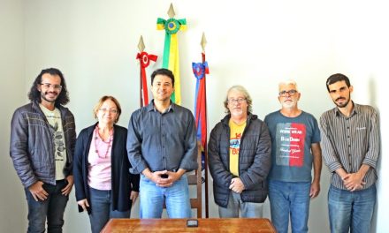 Prefeito recebe representantes da empresa de assessoria ao programa de ICMS Patrimônio Cultural