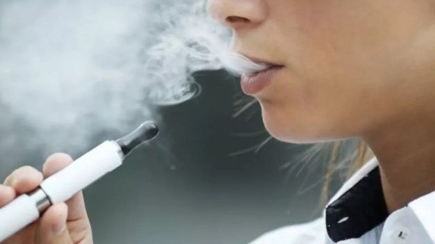 “Cigarro eletrônico atrai mais pessoas para o vício”, destaca campanha do Dia Mundial sem Tabaco