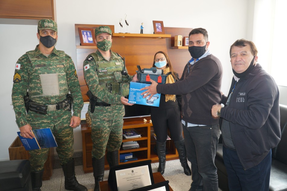Fuom doa equipamento para a Polícia Militar de Meio Ambiente em Formiga