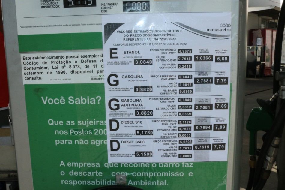 Donos de postos de combustíveis em Formiga recebem recomendação do Procon